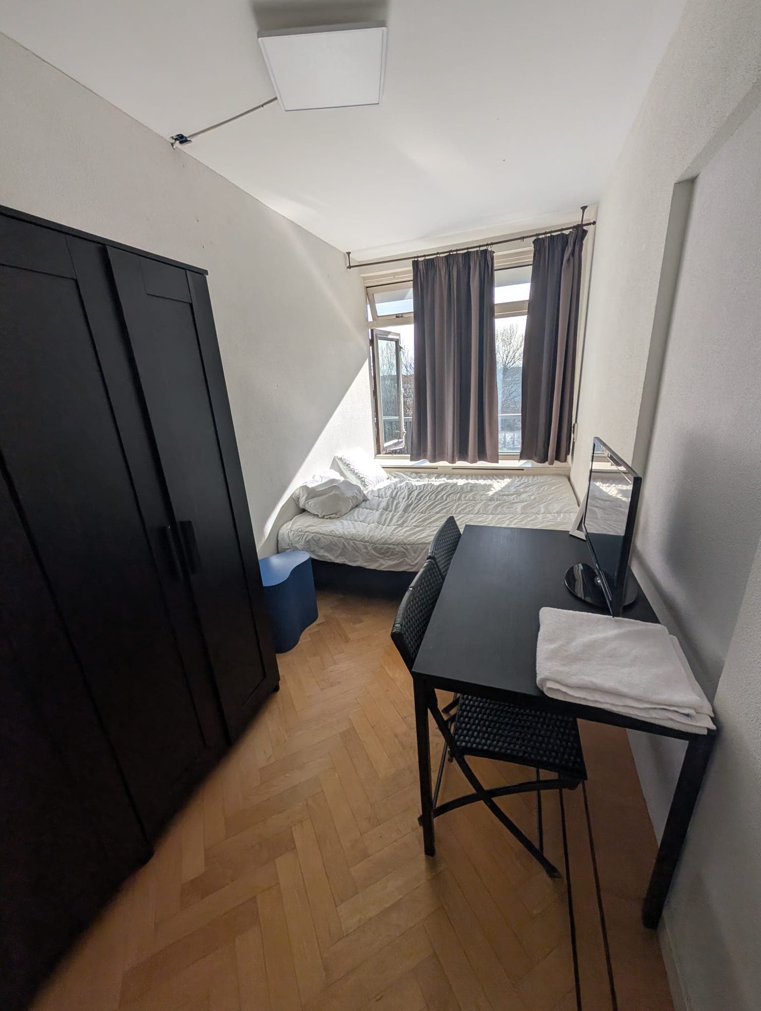 Furnished room with balcony access — Amsterdam Noord — photo 2