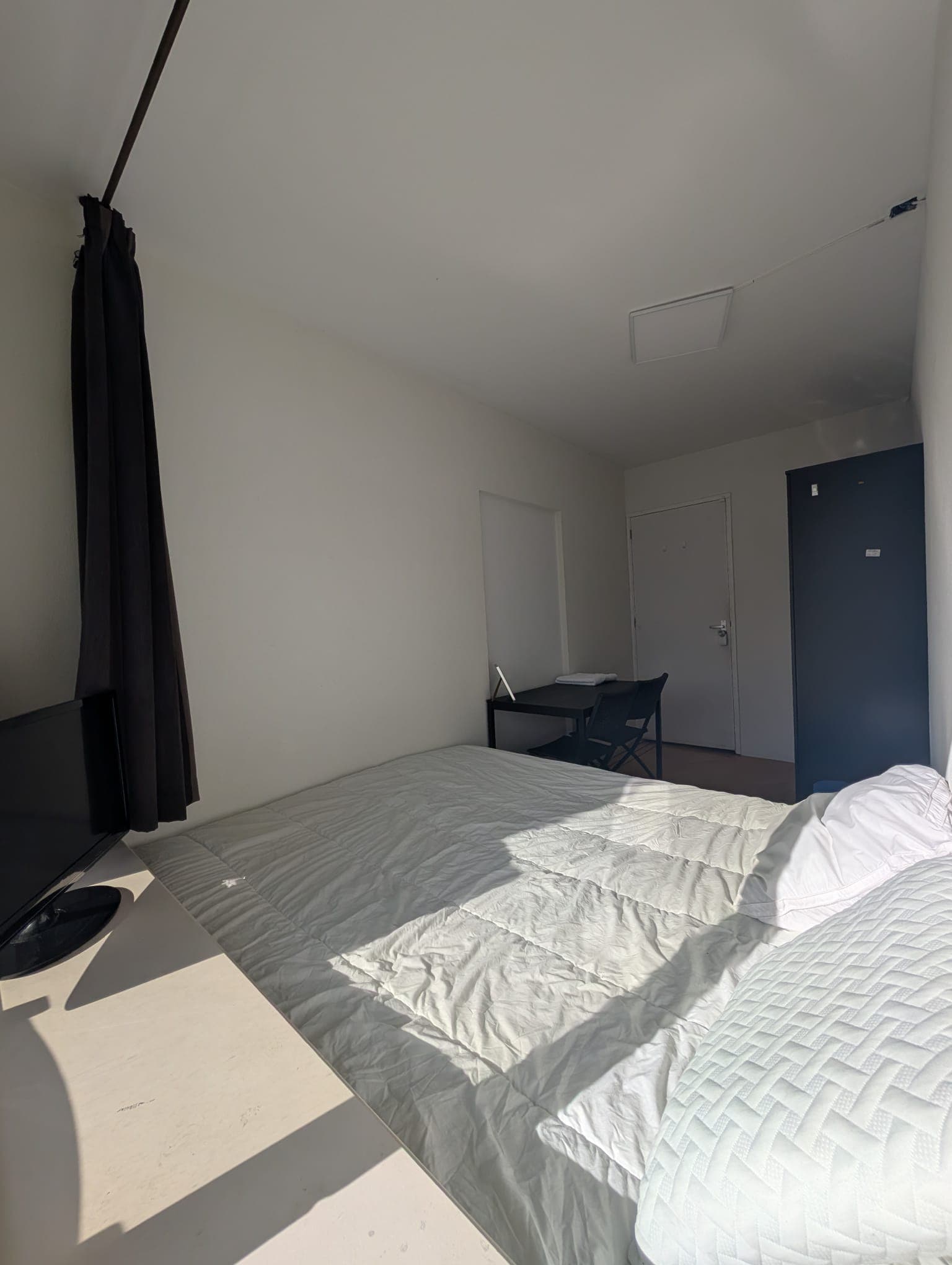 Furnished room with balcony access — Amsterdam Noord — photo 5