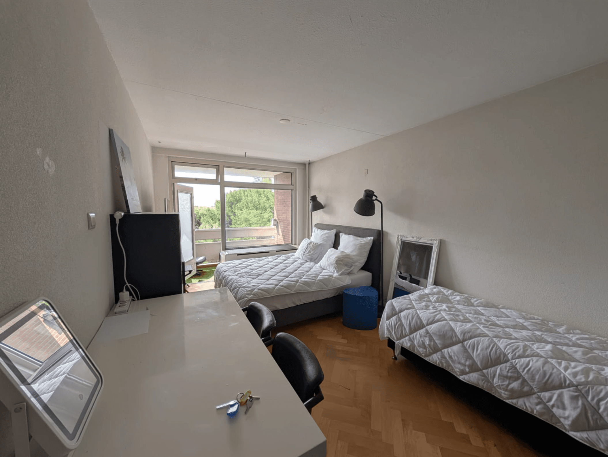 Spacious room with balcony — Amsterdam Noord — photo 2